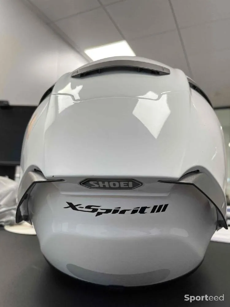 Casque Moto Shoei X Spirit blanc et Écran Photochromique d'occasion Ajouté le : 12/09/2023