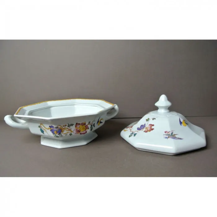 Légumier couvert WEDGWOOD "Devon Rose" - Le palais des bricoles