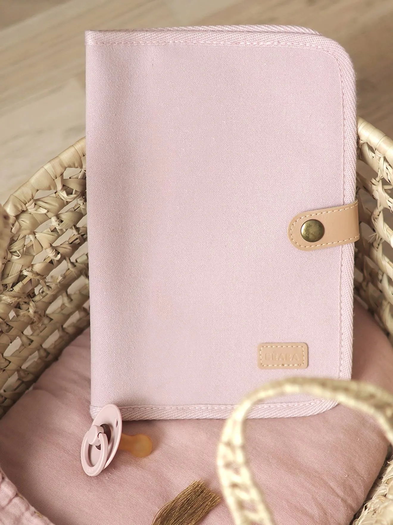 Protège-carnet de santé BEABA rose poudré - Béaba