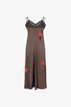 Robe esprit nuisette en satin et dentelle à broderies