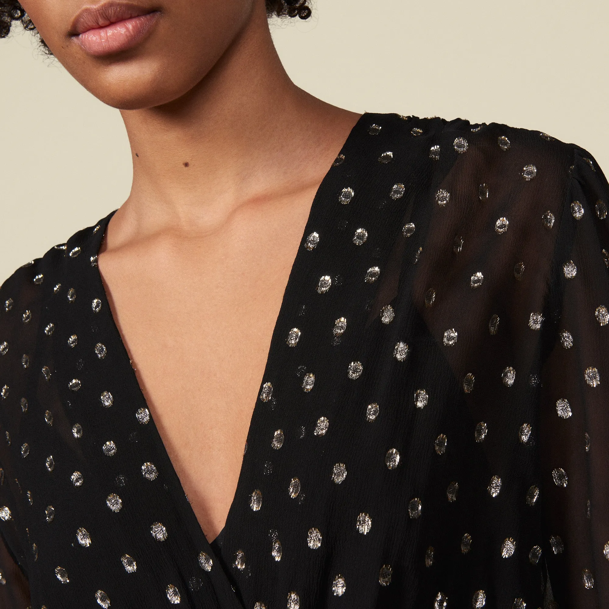 Robe longue à volants et pois lurex